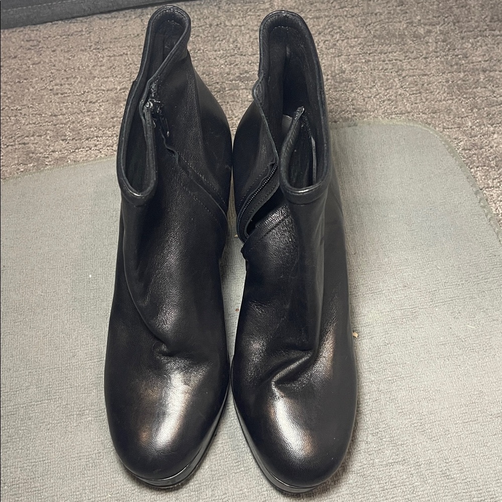 Barney’s New York Coop booties in black size 40.5